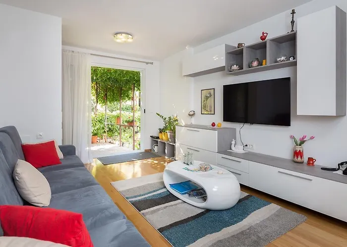 Apartment Mirjana